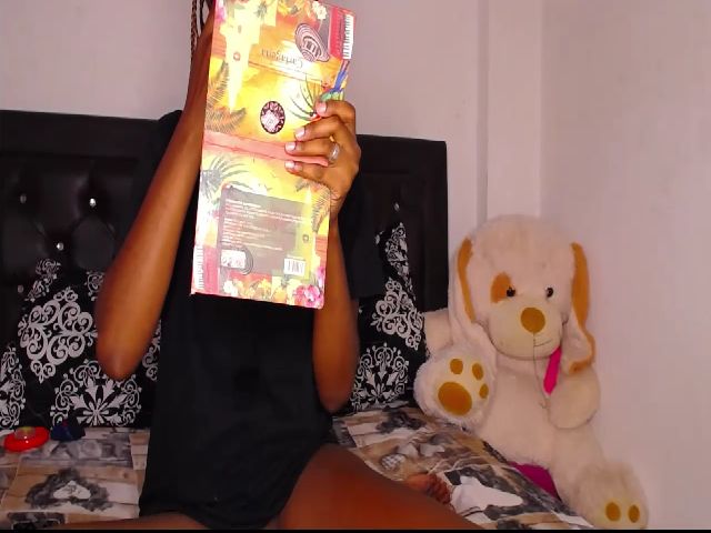 Live sex webcam photo for Spicysweet96 #273778550