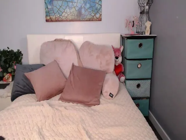 Live sex webcam photo for SpoilStacee #272373505