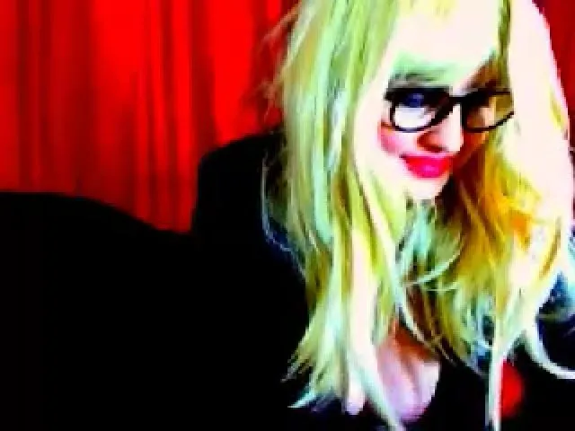 Live sex webcam photo for Squirtcumxx1 #271871807