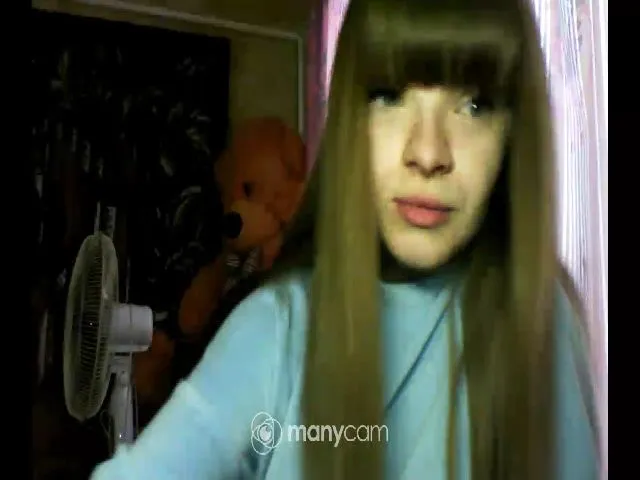 Live sex webcam photo for Ssexy_Kitty #272767273