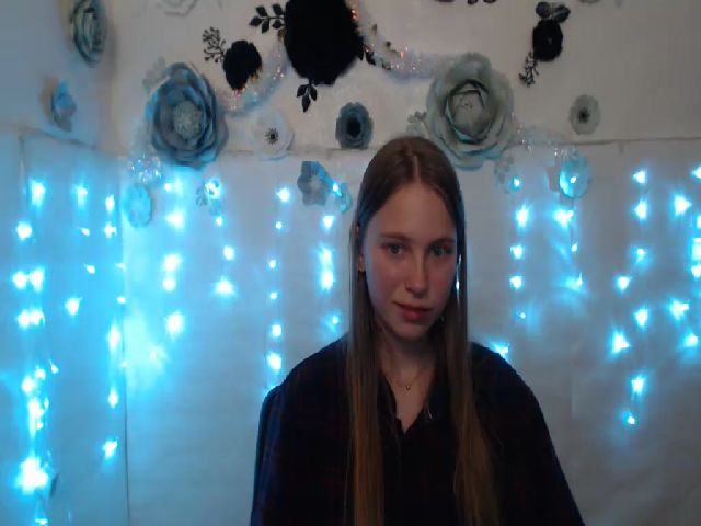 Live sex webcam photo for SshyTeen #272031202