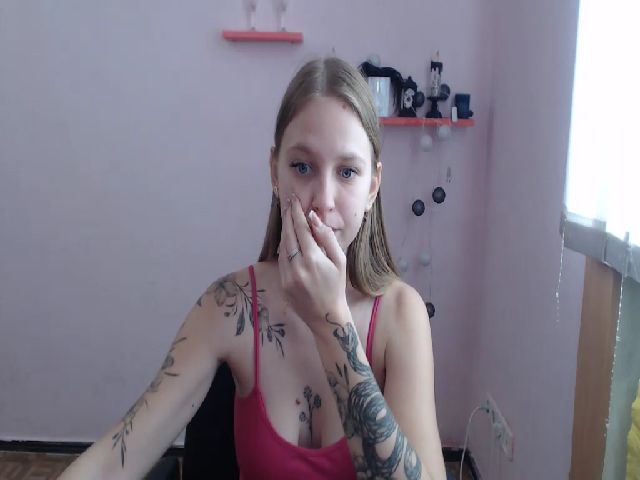 Live sex webcam photo for SshyTeen #272448054