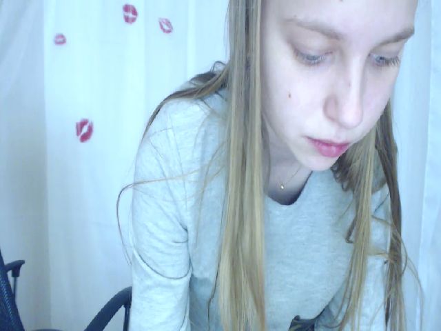 Live sex webcam photo for SshyTeen #272950947