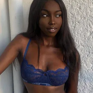 Live sex webcam photo for Star_Jewels