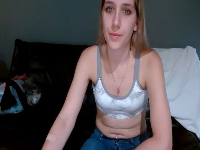 Live sex webcam photo for StarlynnBoo #274547839