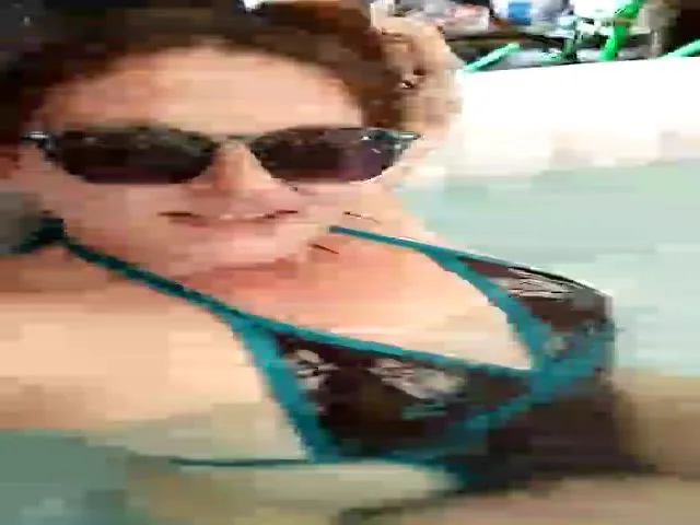 Live sex webcam photo for StarryGoddess #271855520