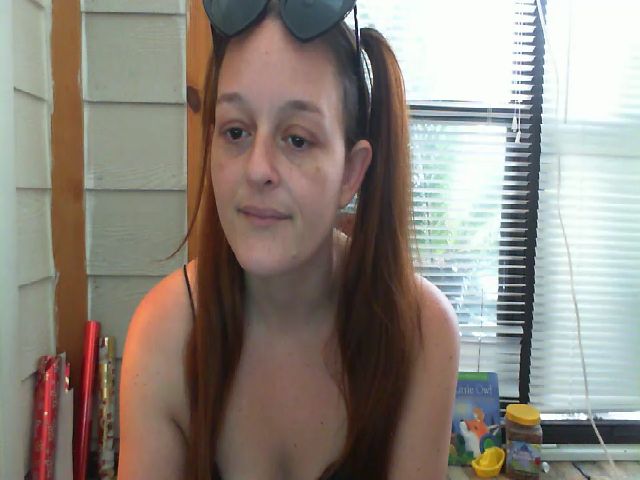 Live sex webcam photo for StarryGoddess #271887221