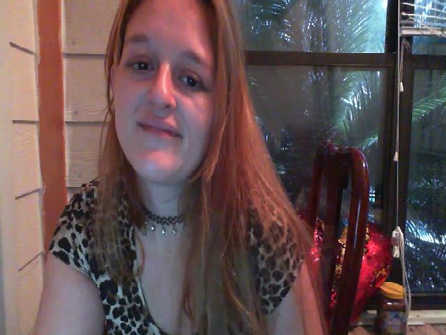 Live sex webcam photo for StarryGoddess #272710540