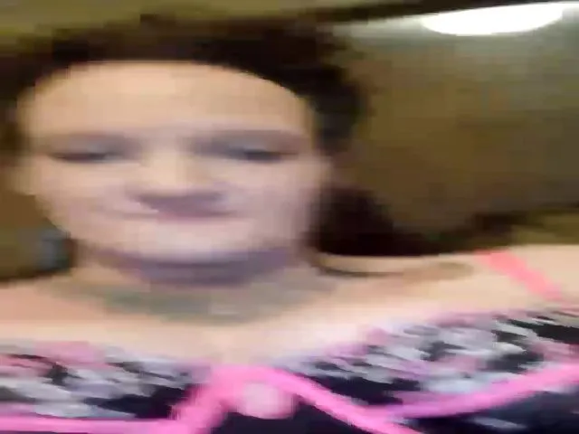 Live sex webcam photo for Starxxx84 #273584695