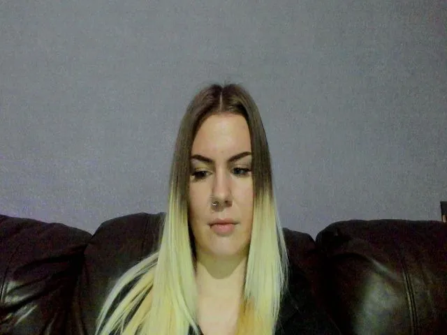 Live sex webcam photo for StasiaSin #271779581