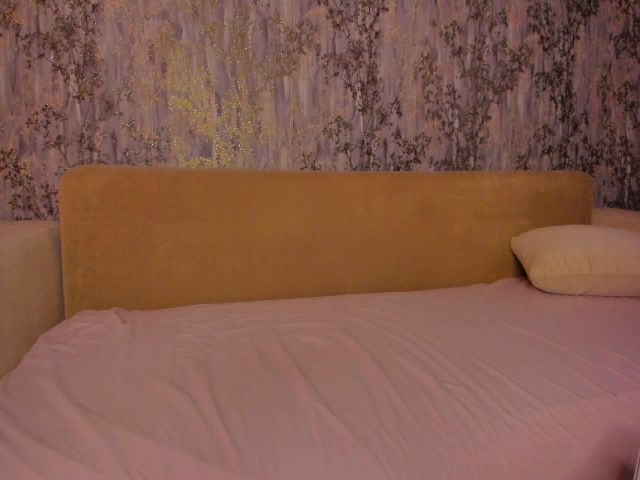 Live sex webcam photo for StephanyLuxe #287870194