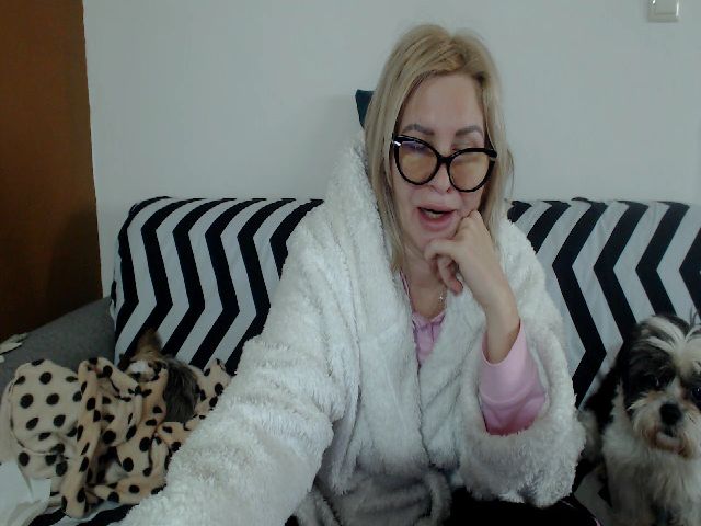 Live sex webcam photo for Stephycute #271813081