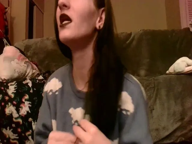 Live sex webcam photo for StormAlley #273129227