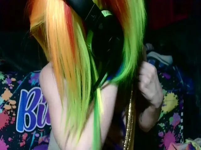 Live sex webcam photo for StormAlley #273258392