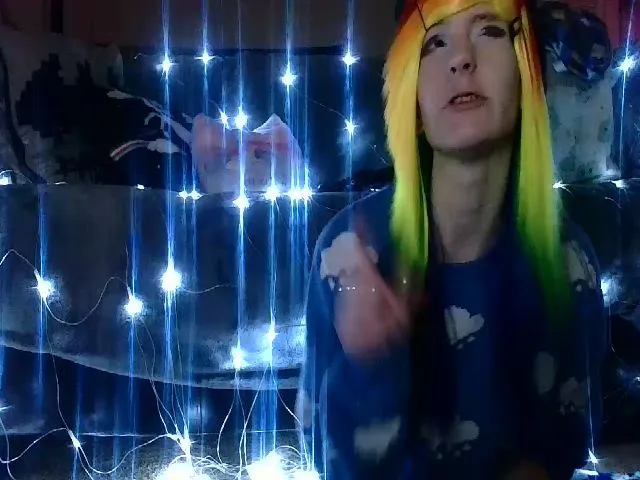 Live sex webcam photo for StormAlley #273592055