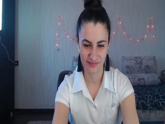 Live sex webcam photo for SuchAngel #273227737