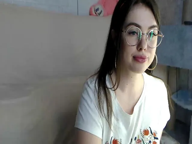 Live sex webcam photo for SuchCute_ #273104500