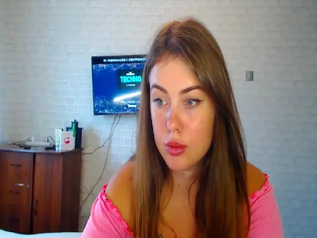 Live sex webcam photo for SuchCute_ #274361311