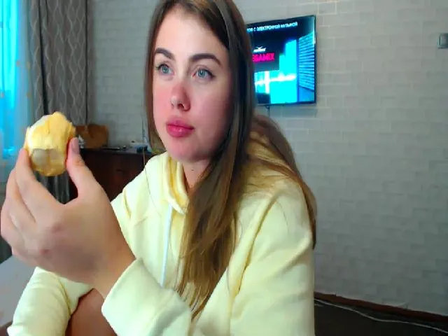 Live sex webcam photo for SuchCute_ #274374803