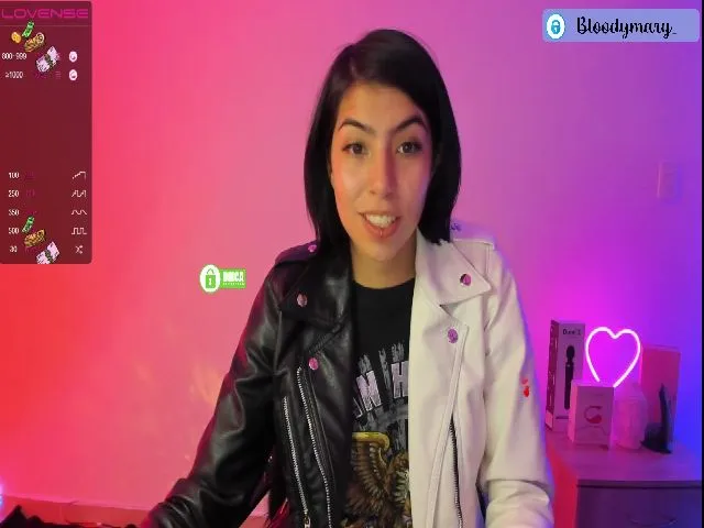 Live sex webcam photo for Sugaar_baby #273891191