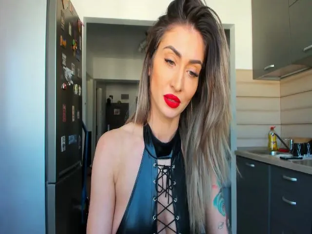 Live sex webcam photo for SugarLADDYY #272877114