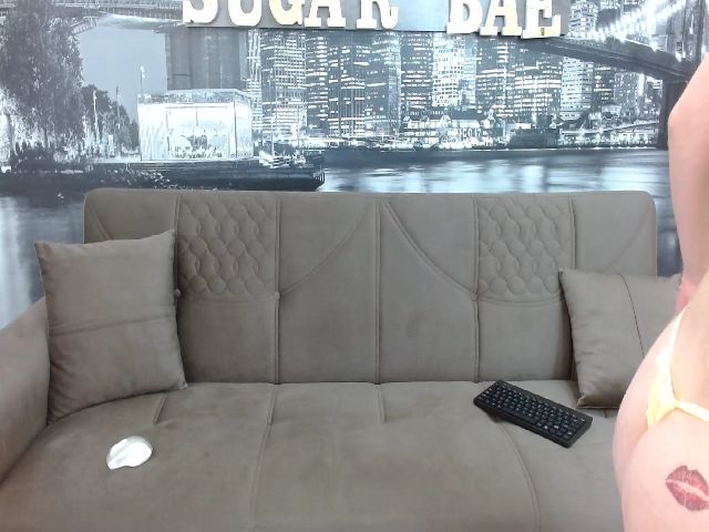 Live sex webcam photo for Sugar_Bae_69 #272782282