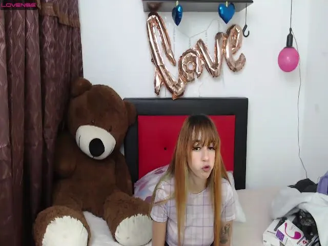 Live sex webcam photo for Sugar_baby98 #274121609
