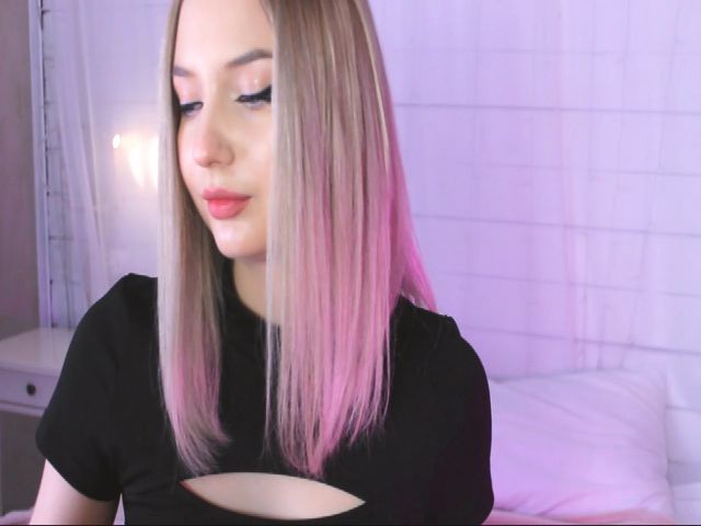 Live sex webcam photo for Sugary_Kitty #271773565