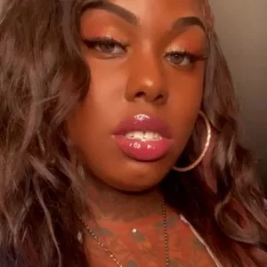 Live sex webcam photo for Sugasause101 #291458405