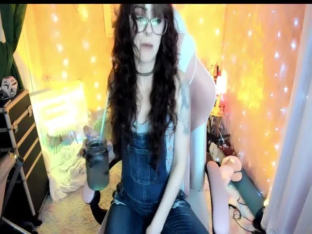 Live sex webcam photo for SumBunniLuvsU #272922797