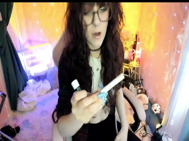 Live sex webcam photo for SumBunniLuvsU #272970224