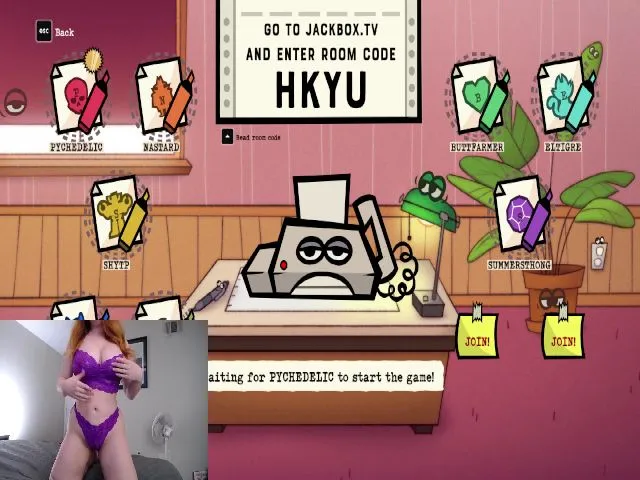 Live sex webcam photo for SummerHart #271857777