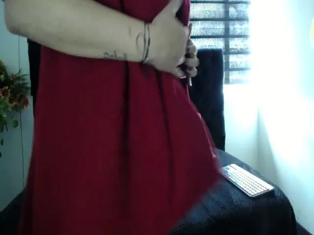 Live sex webcam photo for Summynov #272575992