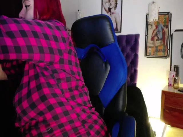 Live sex webcam photo for Summynov #272942344