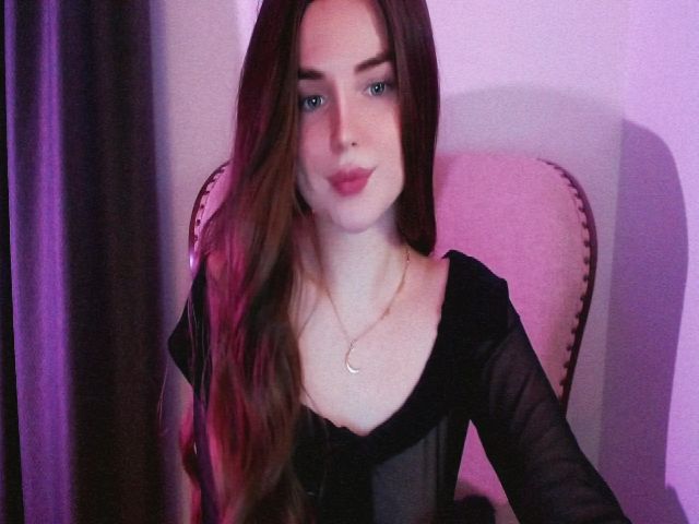 Live sex webcam photo for SunnyAlise #272076619