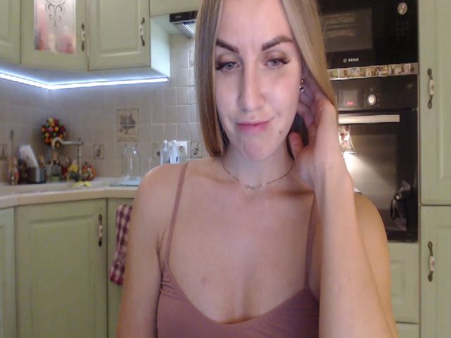 Live sex webcam photo for Super_Giraffe #271819023