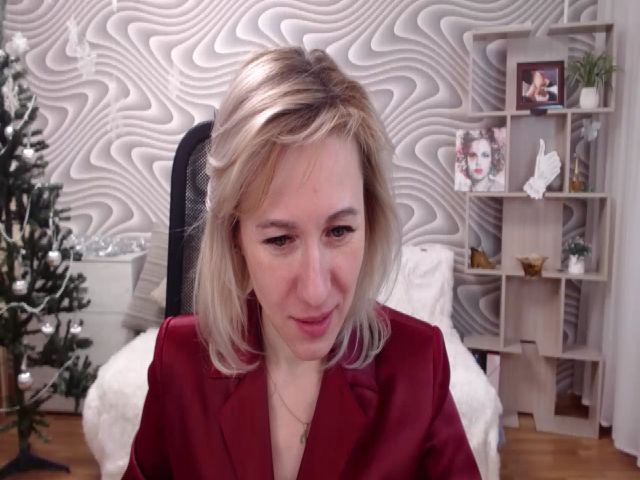 Live sex webcam photo for SvenIsolde #271688575