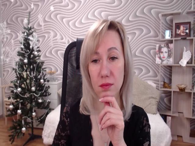 Live sex webcam photo for SvenIsolde #271750114