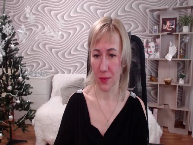 Live sex webcam photo for SvenIsolde #271785316