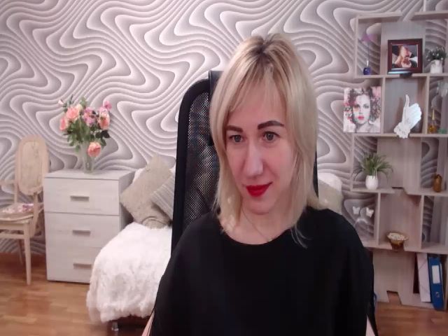 Live sex webcam photo for SvenIsolde #272254894
