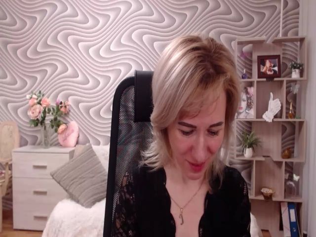 Live sex webcam photo for SvenIsolde #272504157