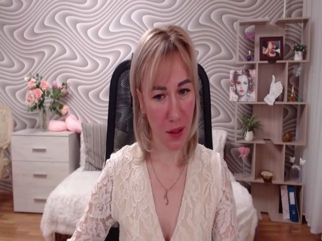 Live sex webcam photo for SvenIsolde #272568058