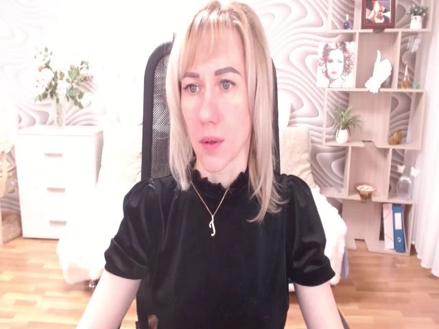 Live sex webcam photo for SvenIsolde #272588172