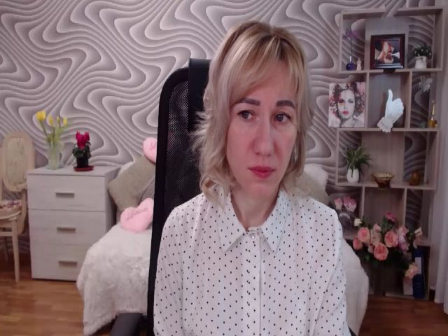 Live sex webcam photo for SvenIsolde #272711716