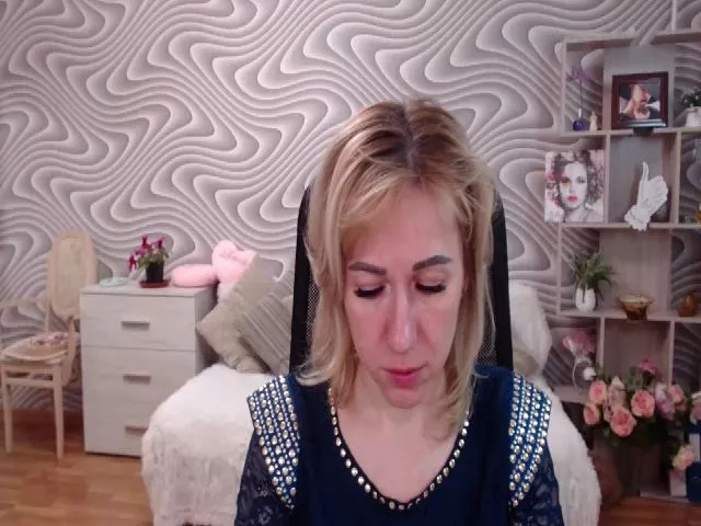 Live sex webcam photo for SvenIsolde #272878559