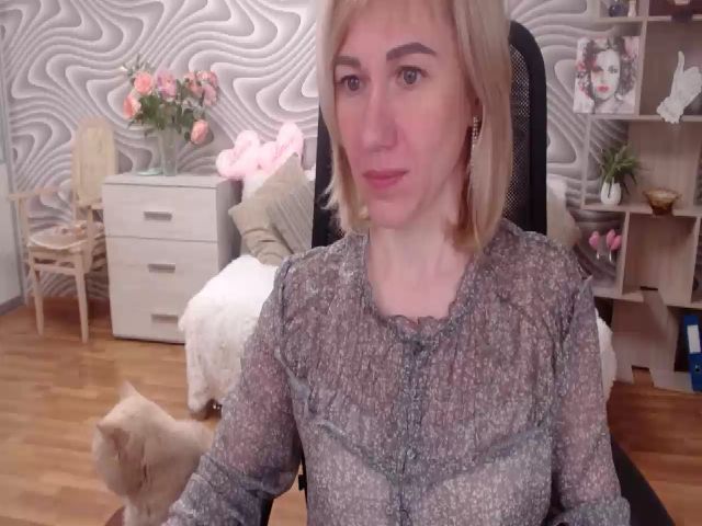 Live sex webcam photo for SvenIsolde #273235899