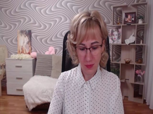 Live sex webcam photo for SvenIsolde #274615673