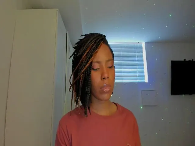 Live sex webcam photo for SweetJazzmine #272565256