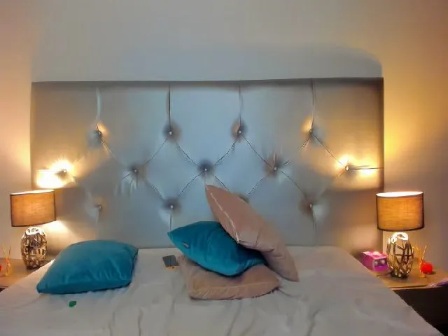 Live sex webcam photo for SweetJazzmine #273857269