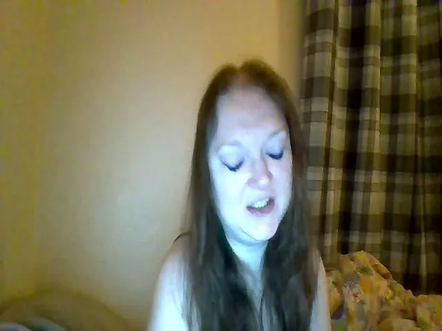 Live sex webcam photo for SweetJuxxx #271962223